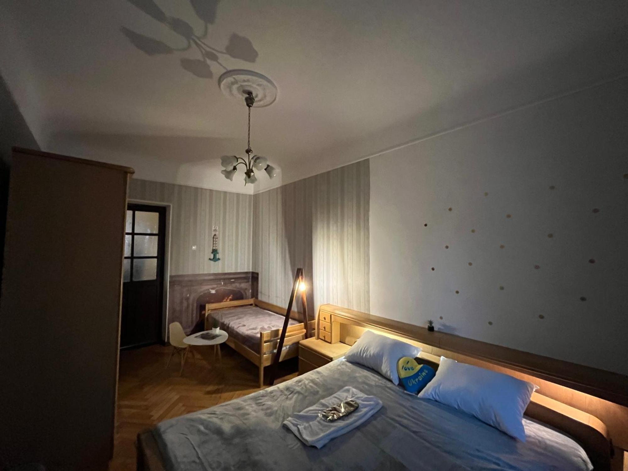 Ararat-Klovskaya Hostel-Apartments Kiev Exterior foto